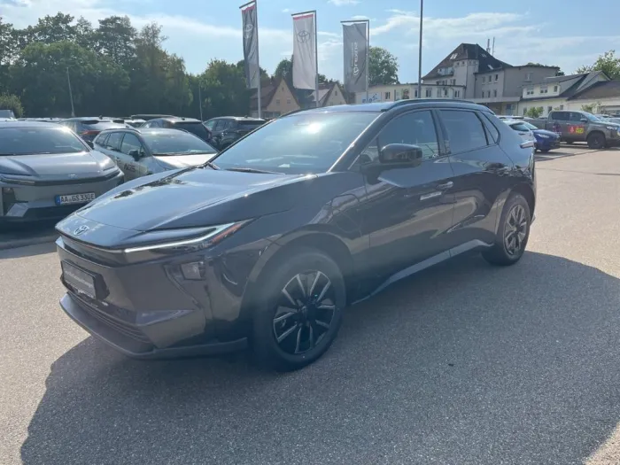 Toyota bz4X Teamplayer (Neues Facelift) - Inkl Winterrä