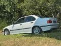 BMW 328i E36 Limousine Alpinweis 3 ***2. H...
