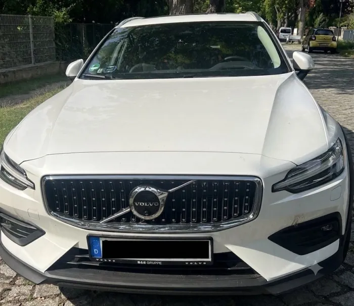 Volvo V60 CC Ultimate B5 B&W AHK Pano 3J.Gar.8x