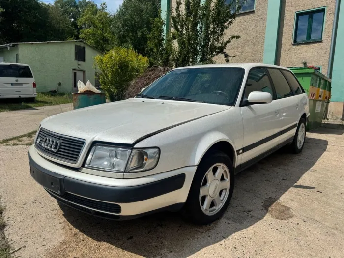 Audi AUDI S4 100 AVANT PERLMUTT 5 ZYLINDER TURB...