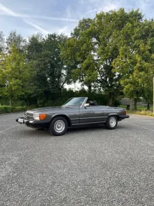 Mercedes-Benz 450 SL (R107)