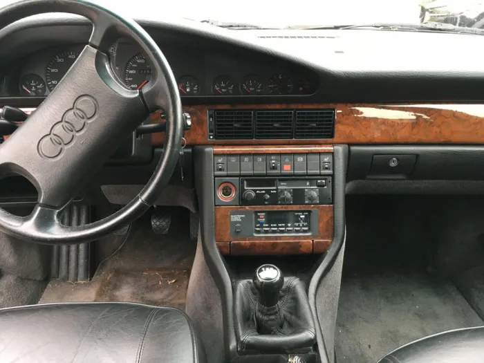 Audi V8 D11 - manual - 3,6l