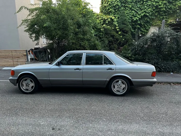 Mercedes-Benz S 260
