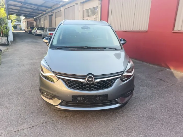 Opel Zafira Tourer