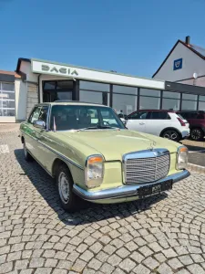 Mercedes-Benz 240 D W115 3.0