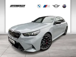 BMW M5 Limousine M Compound Bremse-Bowers & Wilkins 