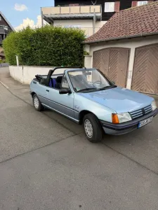 Peugeot 205 Cabrio, 1.Hand, TÜV neu, Garagenwagen, gepfl