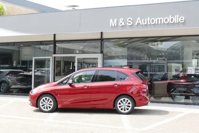 BMW 225 Active Tourer xe Advantage °4x4-Automatik°