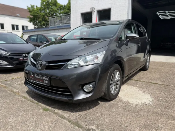 Toyota Verso*EDITION-S*NAVI*KAMERA*SHZ*TEMPO.*7-SITZER*