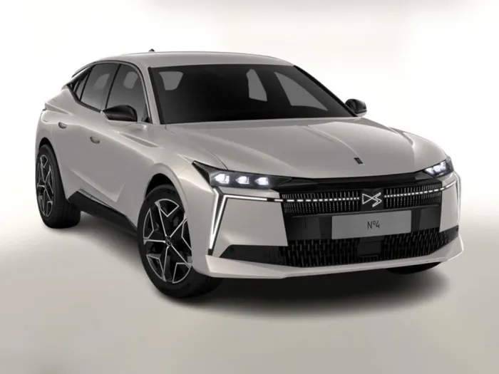 DS Automobiles Nº4 Étoile Alcantara N°4 Hybri