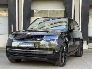 Land Rover Range Rover D 300 SE SWB LED Pano FondTV Sitzbe.